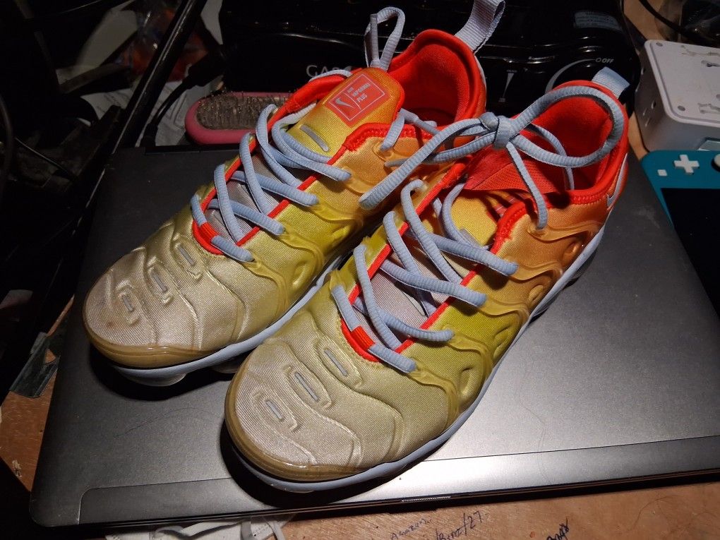 Nike Women's Air Vapormax Plus