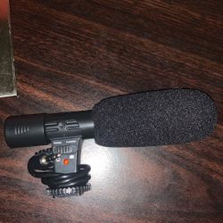 New Bower Phone/camra Mic Wired 