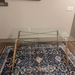 Dining Room Table Brand New No Chairs( Rugs Included)