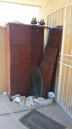 A big proffesional desk.