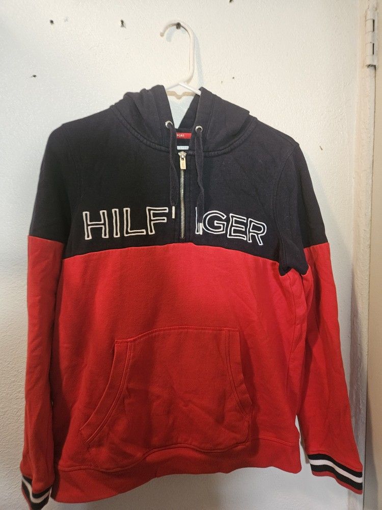 Tommy Hilfiger sweater (Red and very dark navy blue)