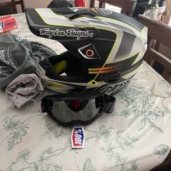 Troy Lee Designs Helmet