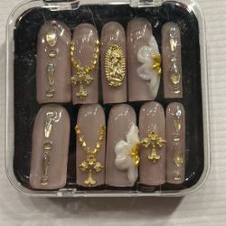 Press On Nails 