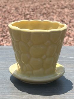 Vintage 1930s Brush McCoy #303 yellow "Pebble" Planter/Flower Pot with attached saucer MCM