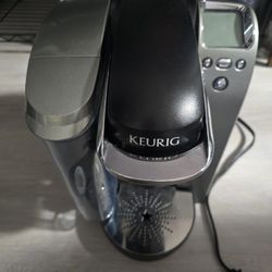 Keurig B70 Platinum K-Cup Brewing System Coffee Machine