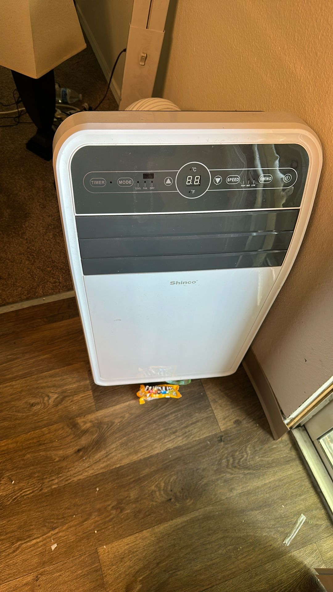 Almost brand new AC unit for sale