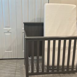 Toddler Crib And Mattress 