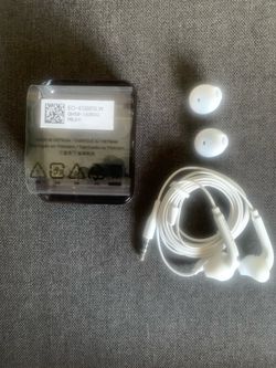 Samsung EO-EG920LW GH59-14383G Hands-Free 3.5mm Headphones With Microphone NWT