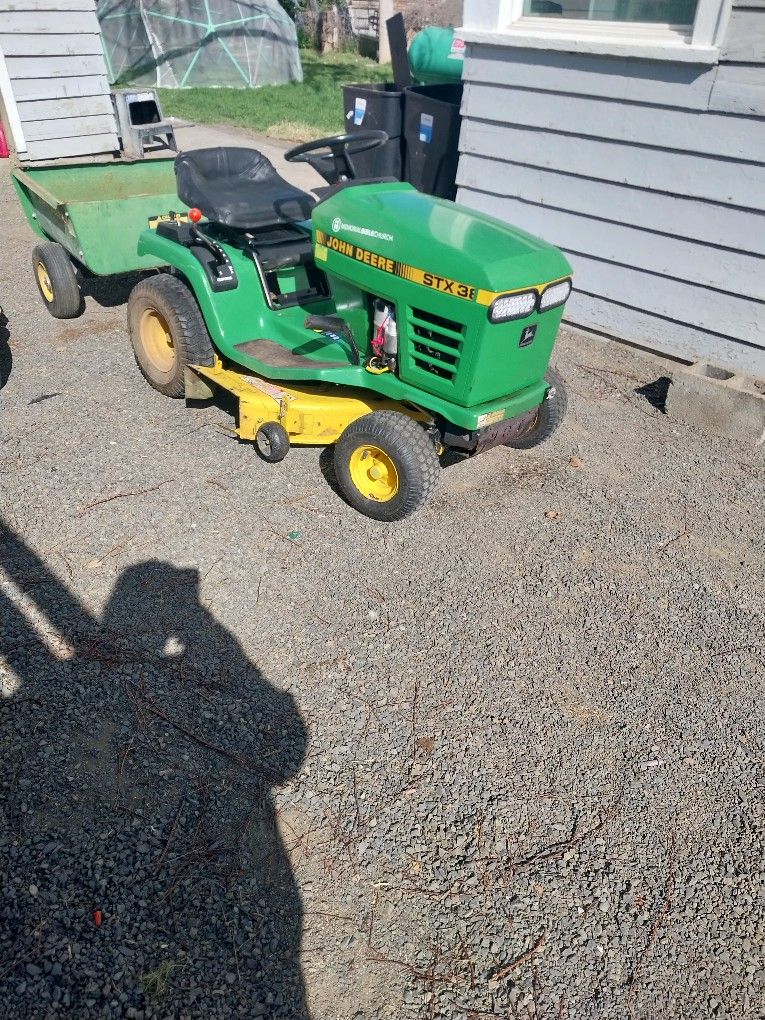 John Deere Stx28