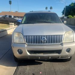 Mercury Mountaineer