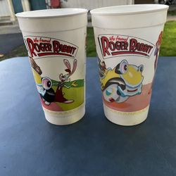 2 Large White Plastic 1988 McDonald’s Cups