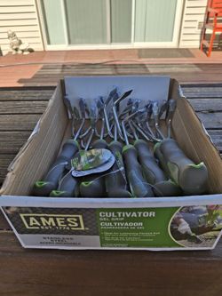 AMES Stainless Steel Cultivator Gel Grip