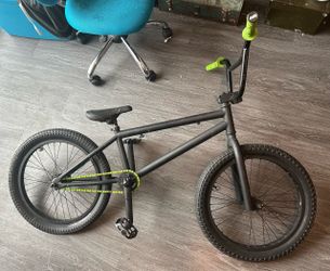 Custom KINK Bike Matte Black with Neon Green Accents