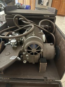 Vintage 1943 Bell & Howell Projector