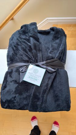 Brand New! Men’s XL Plush Lounge Robe