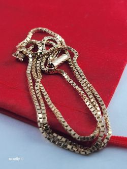 14K Solid Yellow Gold Box Chain Necklace with Barrel Clasp - Made in Italy!/ Cadena de Oro con Eslabones de Caja! 👌🎁Post Tags: Collar de Oro
