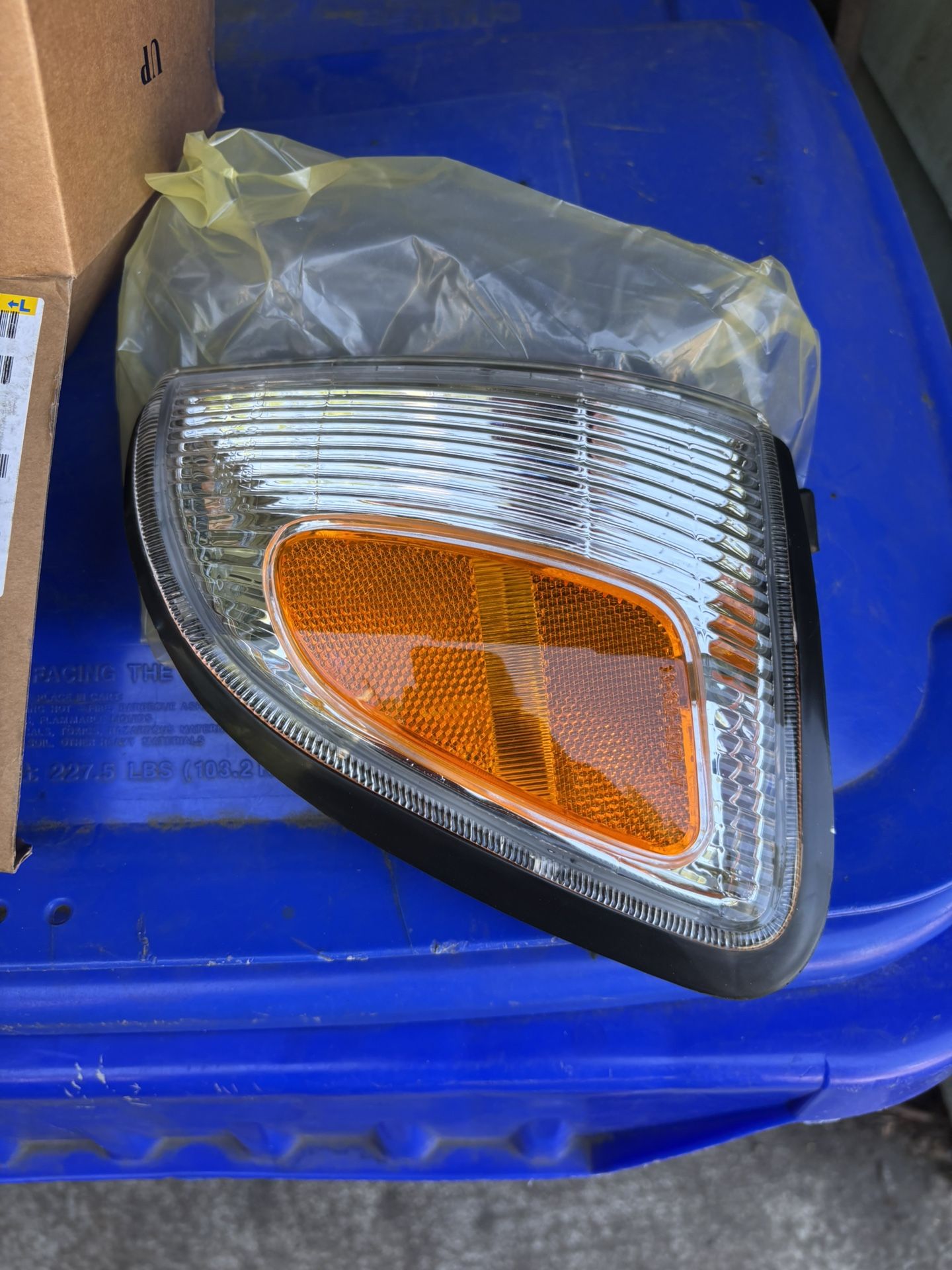 Toyota Tacoma Passenger Running Lights 98-2004