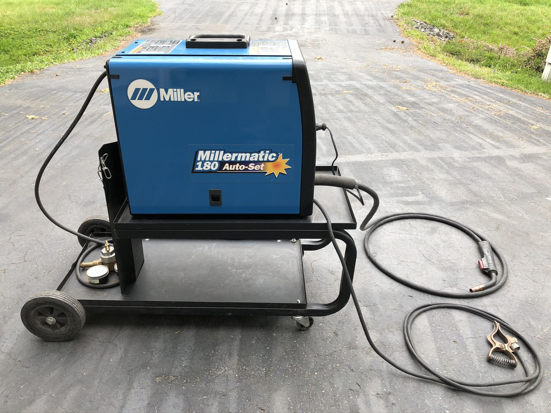 Millermatic 180 AutoSet Welder for Sale in Snohomish, WA OfferUp