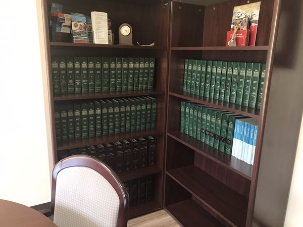 Cherry wood bookcase for Sale in Las Vegas, NV - OfferUp