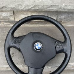BMW E90 Steering Wheel + Airbag – OEM