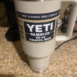 New Yeti 40oz Rambler 