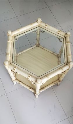 bedside table size: H24 W24  D29