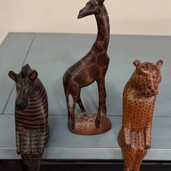 Wooden Animals Giraffes Leopard African Safari Wooden Figures Shelf Sitters $10 for All 