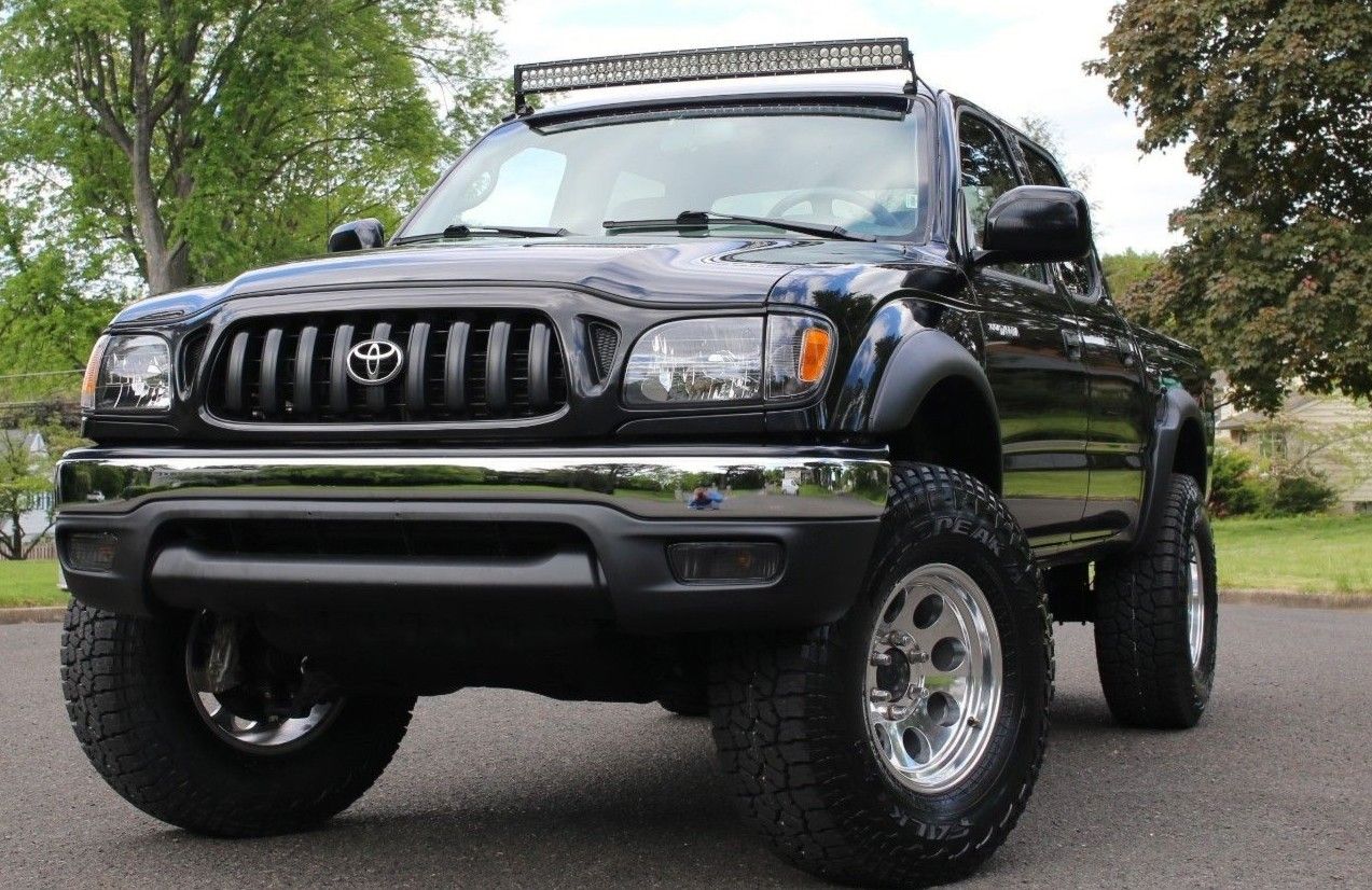 2003 Toyota Tacoma Amazing AWD