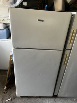 Hotpoint fridge