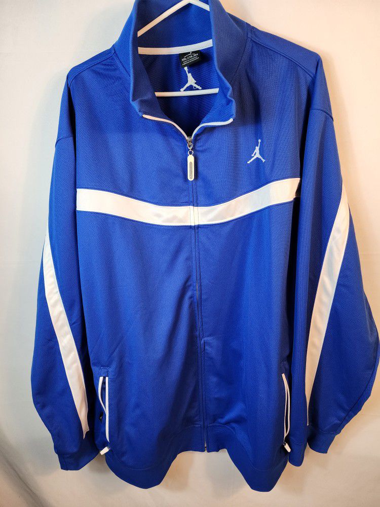 Nike Air Jordan Mens Size 2XL Like New Blue & White Polyester Track Jacket. Excellent condition awesome color cominbation and design. No fade Blue and