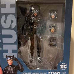 Mafex DC Comics Batman Hush Catwoman