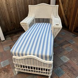 Wicker Chaise Lounge Chair