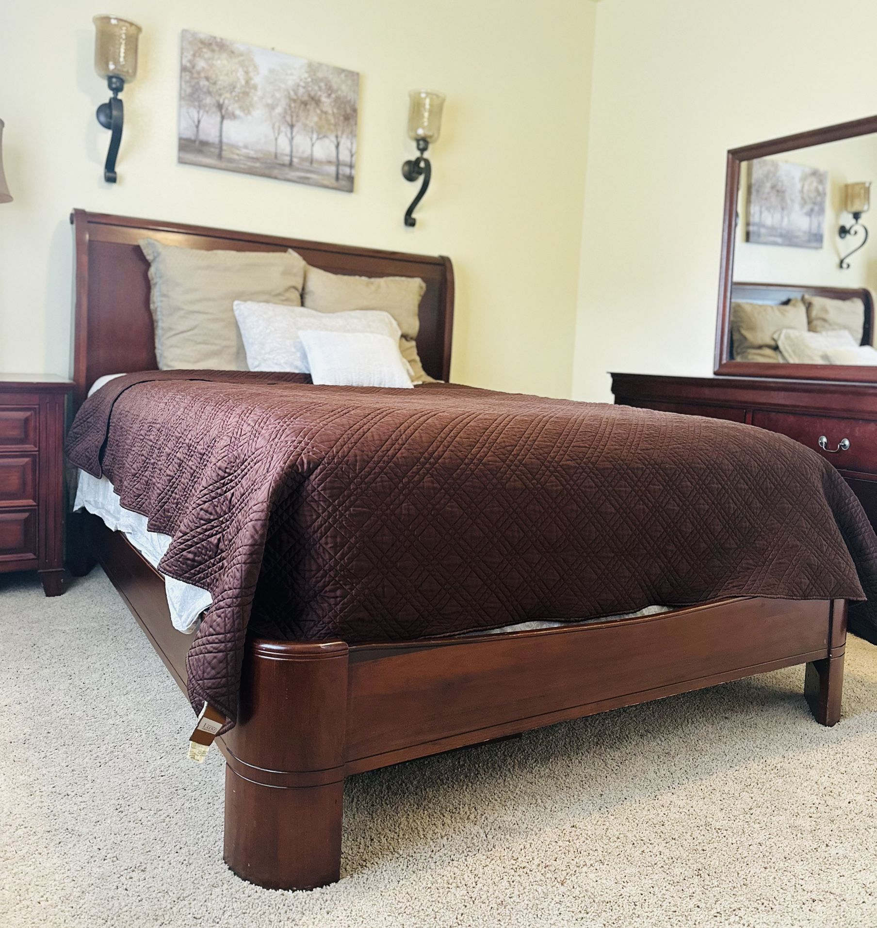 Sleigh Bed - Full Size - Make An Offer