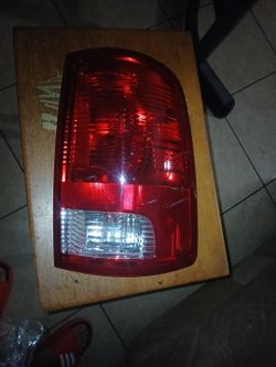 2013 Ram 1500 Passanger Rear Tail Light