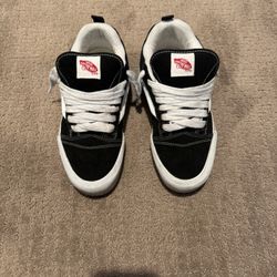 Vans Knu Skool
