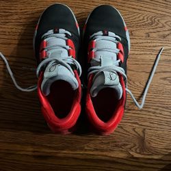Nike Paul George 6 “bred” 