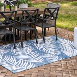 7' 10 x 11' Washable Botanical Indoor / Outdoor Rug BLUE