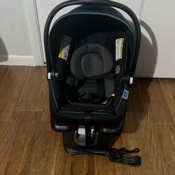 Brand New Graco Car Seat With Base 