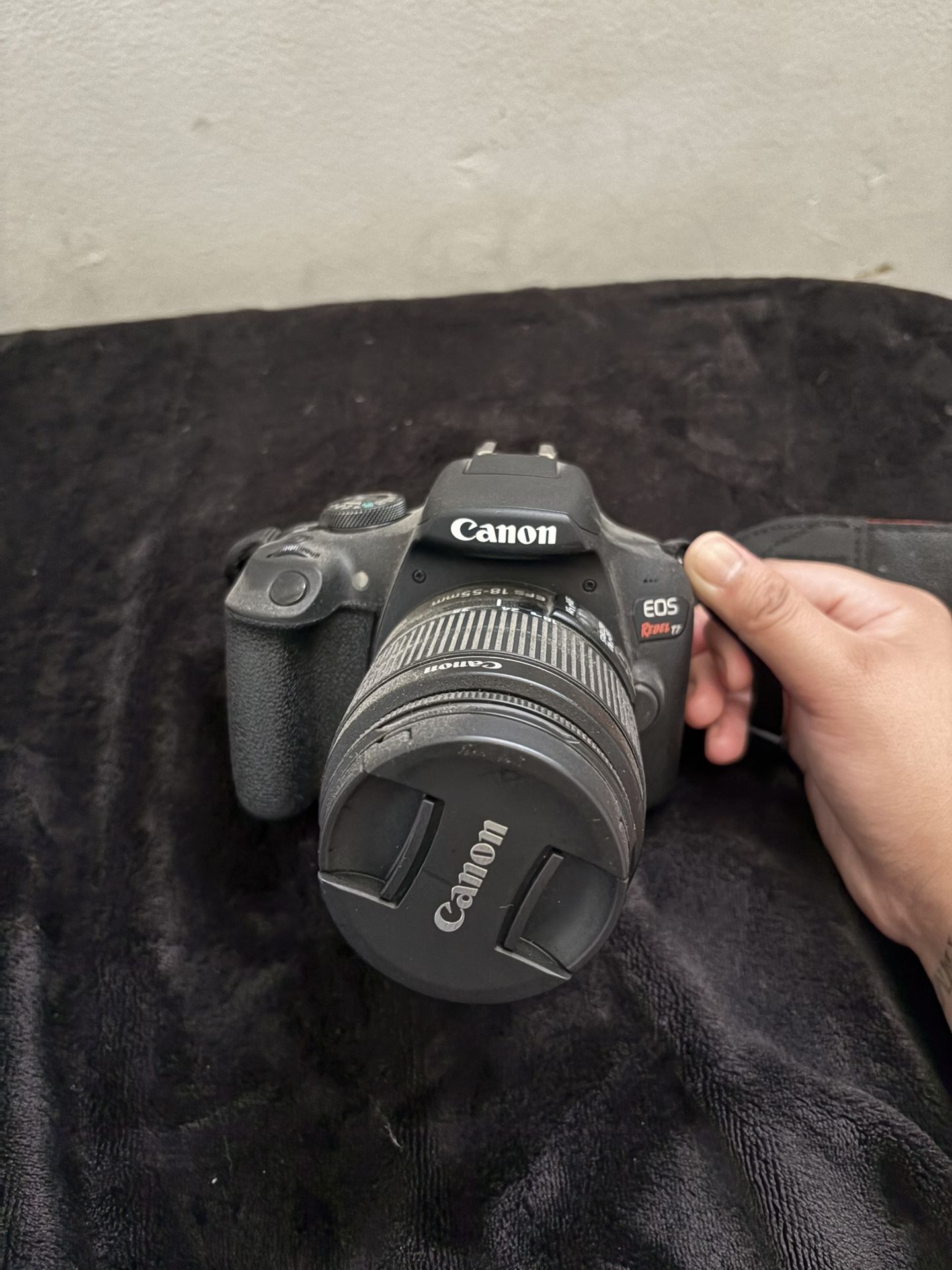 Canon Rebel T7