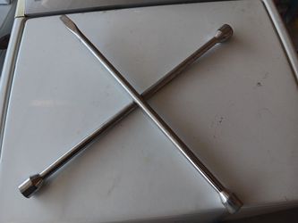4 way lug wrench