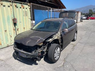 2011 Volkswagen Jetta TDI station wagon four parts