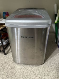 Frigidaire Bullet Ice Maker