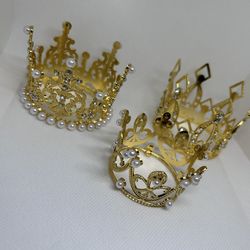 Gold Mini Crowns