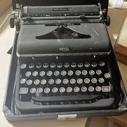 Royal Quiet Deluxe
