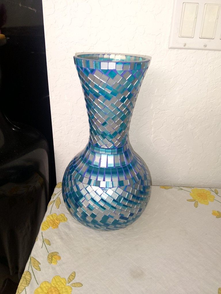 Very Nice Mosaic Turquoise Flower Vase 