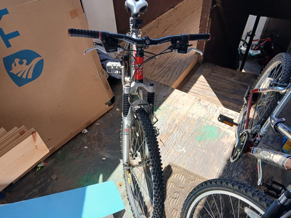 Mountain Bike Brand New with Shocks