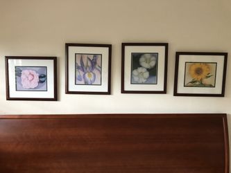 4 Georgia O’Keeffe Floral Framed paintings