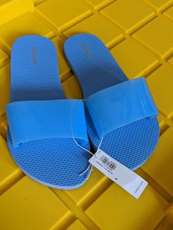 Old Navy slides sandals flip flops size 8 blue NWT OTHER SIZES/COLORS AVAILABLE, MESSAGE W ?
