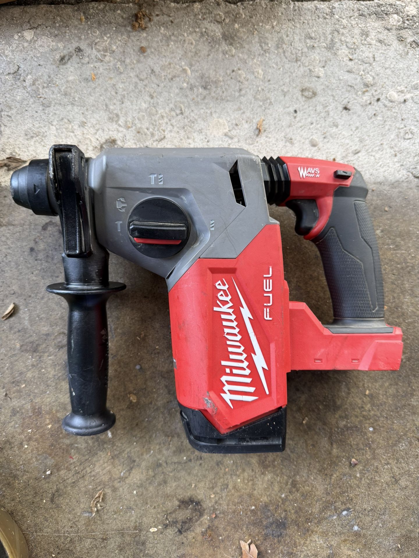 Milwaukee Rotary Hammer