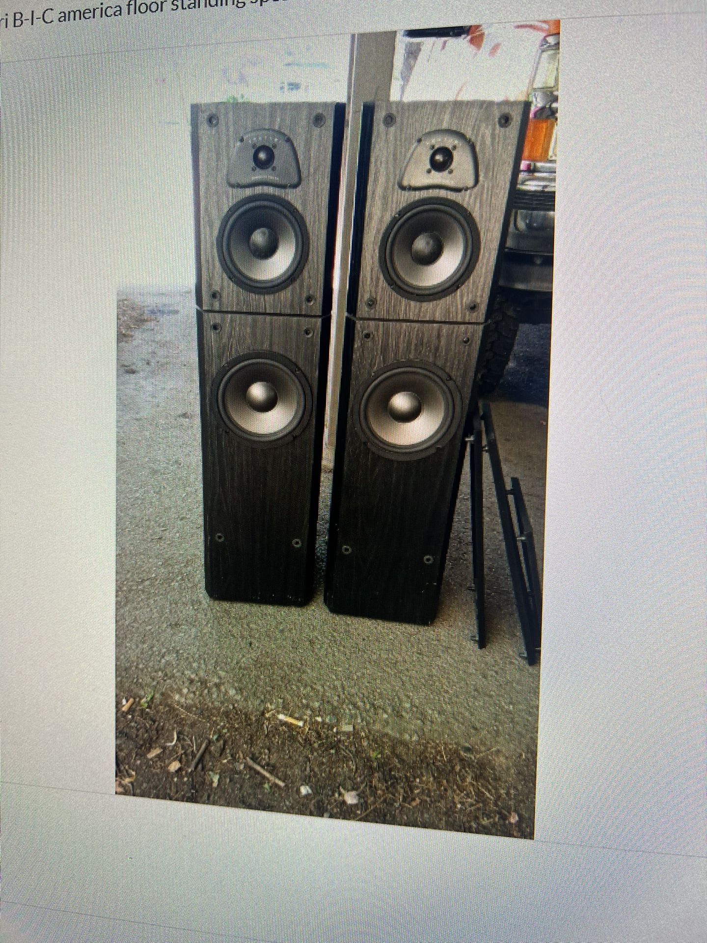 Venturi V830 Tower Speakers